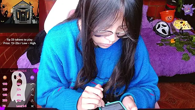 Snapshot of MidoriQuiinn chatting on 10-21-25, 02:18 MidoriQuiinn online show from 10-21-25, 02:18