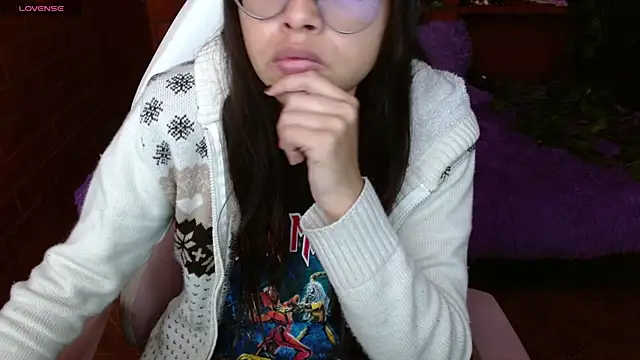 Snapshot of MidoriQuiinn chatting on 11-05-25, 02:06 MidoriQuiinn online show from 11-05-25, 02:06