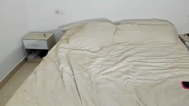 Snapshot of MariaMeir chatting on 10-14-25, 09:04 MariaMeir online show from 10-14-25, 09:04