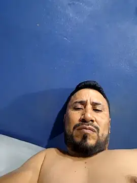 Eumanzor online show from 03-23-26, 01:31