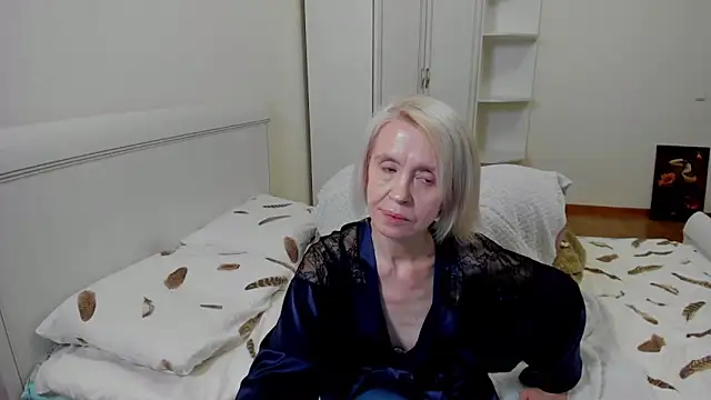 aminalive online show from 10-19-25, 05:57