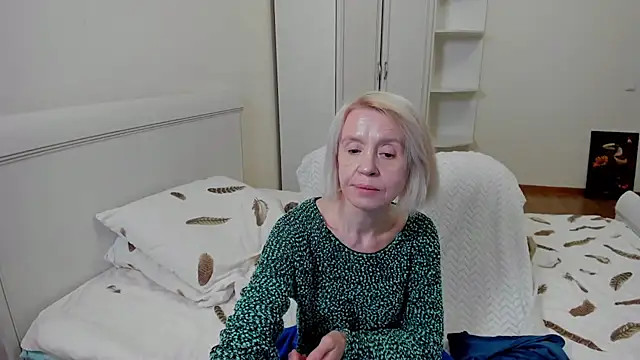 aminalive online show from 10-22-25, 07:02