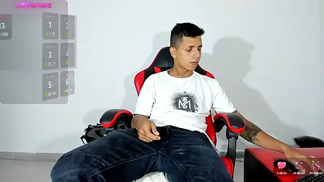 Snapshot of boy_bigcock24cm chatting on 03-07-25, 11:18 boy bigcock24cm online show from 03-07-25, 11:18