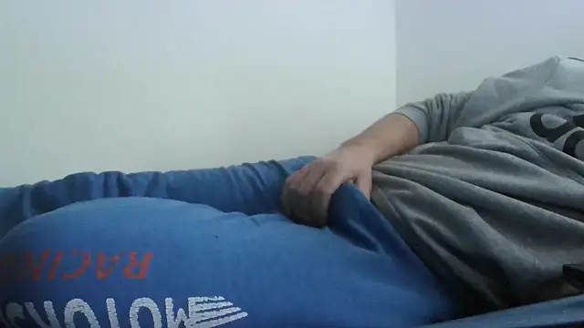 ScalicHat69 online show from 12-16-25, 07:57