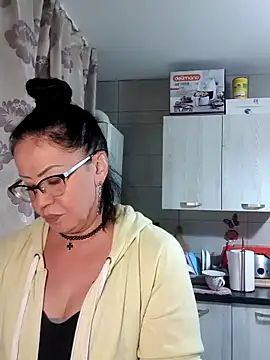 x  KHALEESI  x online show from 10-15-25, 03:45