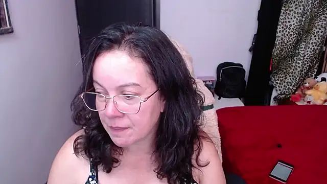 Sonialorens  online show from 11-13-25, 09:36