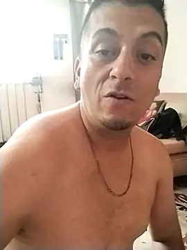 Snapshot of starplss chatting on 11-28-25, 08:33 starplss online show from 11-28-25, 08:33