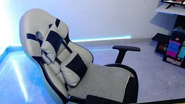 sebastian horny online show from 09-10-25, 10:48