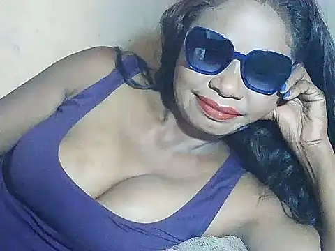 Snapshot of Hyncam chatting on 02-19-26, 07:48 Hyncam online show from 02-19-26, 07:48