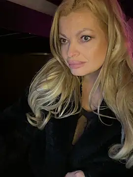 Lisavontease online show from 01-10-26, 12:56