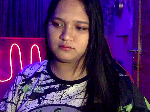 EmpressYna online show from 10-25-25, 09:42