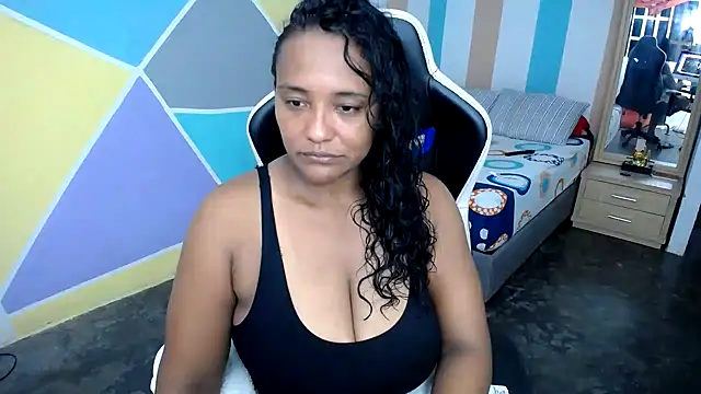 marysol83 online show from 12-05-24, 02:20