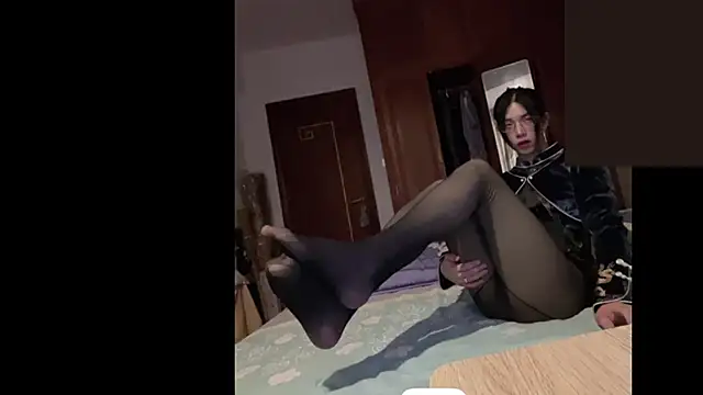 CrytinaSissyCrossdress online show from 03-21-25, 09:01