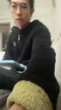 CrytinaSissyCrossdress online show from 11-16-25, 01:33