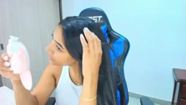 sophiax-x online show from 10-25-25, 12:51