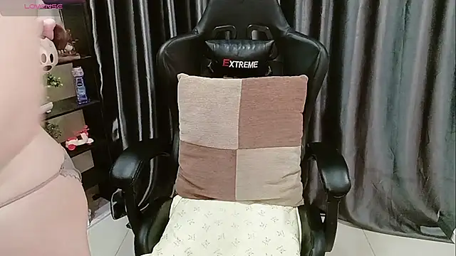 Yuki-yio online show from 03-07-26, 01:24