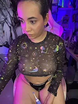 Emma Wish online show from 10-20-25, 04:29