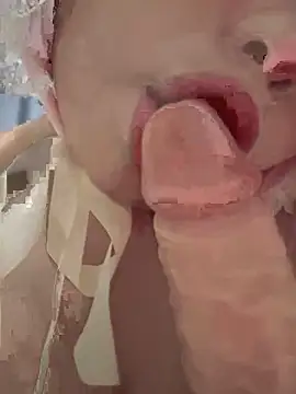 seraphine23 online show from 02-22-25, 06:39