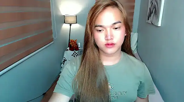 Snapshot of MoaningKylie chatting on 12-13-24, 09:20 MoaningKylie online show from 12-13-24, 09:20