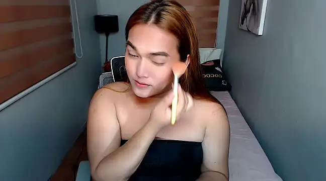 Snapshot of MoaningKylie chatting on 12-31-24, 01:19 MoaningKylie online show from 12-31-24, 01:19