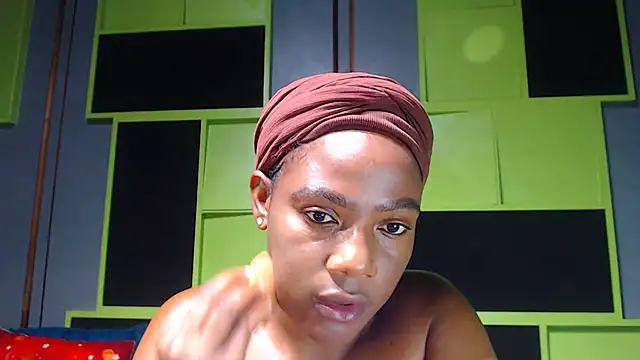 SexyAssDivaxxx online show from 02-28-25, 04:32