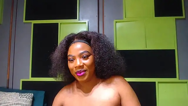 SexyAssDivaxxx online show from 09-15-25, 05:51