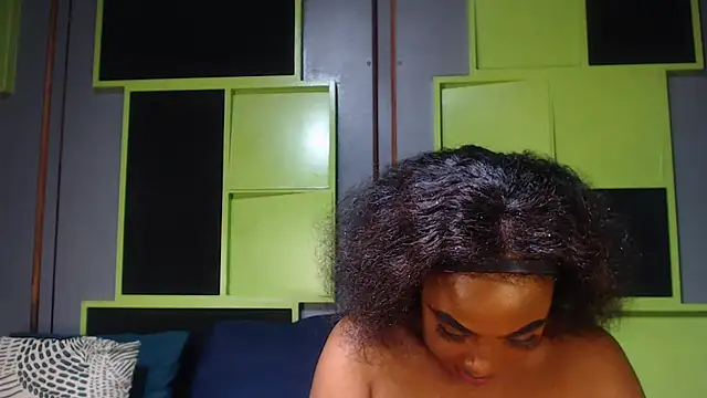SexyAssDivaxxx online show from 09-27-25, 04:06