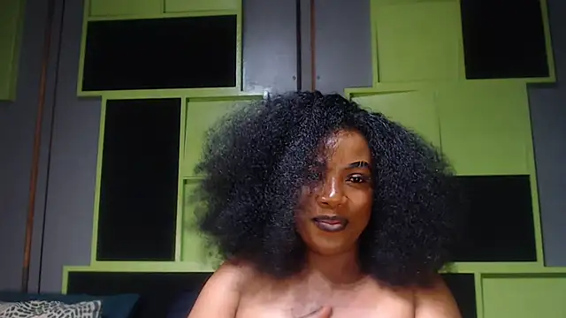 SexyAssDivaxxx online show from 09-30-25, 05:12