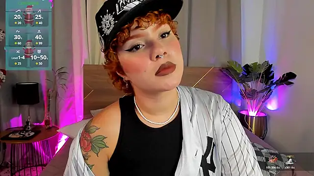 Amy art online show from 11-22-25, 08:41