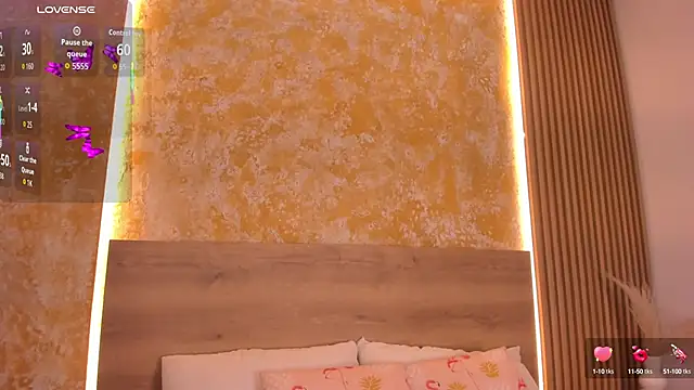 Alana 2916  online show from 10-08-25, 03:26