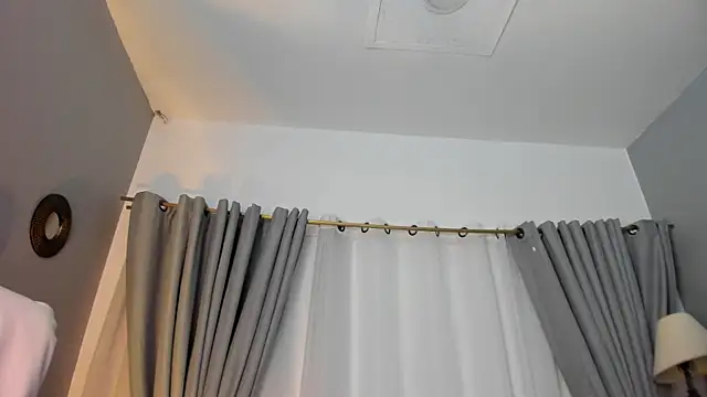 Snapshot of Galilea_Fox chatting on 12-14-25, 04:12 Galilea Fox online show from 12-14-25, 04:12