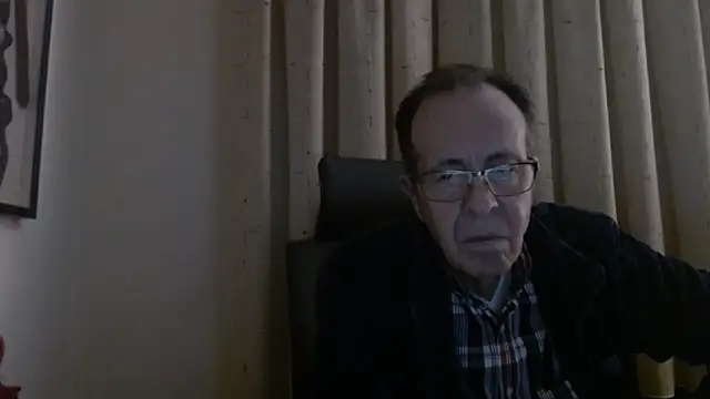 Snapshot of TonyComa chatting on 11-30-25, 06:01 TonyComa online show from 11-30-25, 06:01