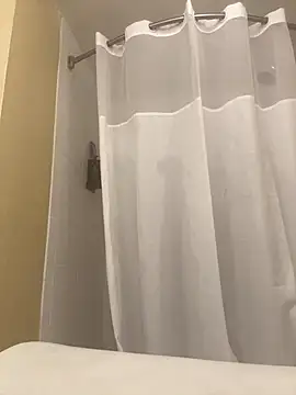 tiffanimonroe online show from 10-31-25, 09:05