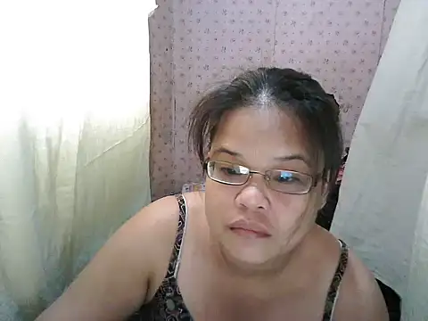 abiemayhottiey online show from 09-27-25, 12:04