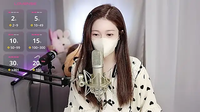 Snapshot of tw_lala chatting on 10-10-25, 04:50 tw lala online show from 10-10-25, 04:50