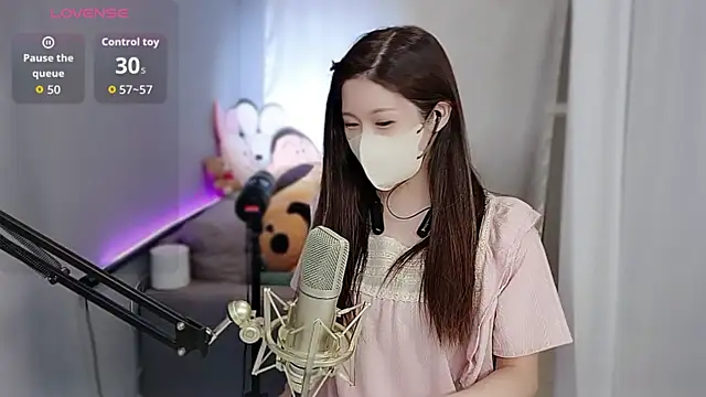 Snapshot of tw_lala chatting on 10-14-25, 04:19 tw lala online show from 10-14-25, 04:19