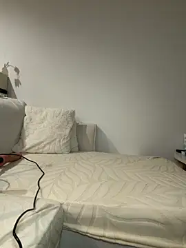 Snapshot of capu-x chatting on 10-08-25, 06:27 capu-x online show from 10-08-25, 06:27