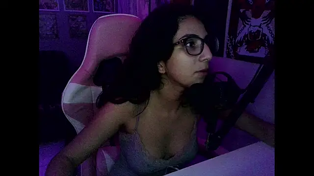 Snapshot of Abysparadise chatting on 09-30-25, 05:12 Abysparadise online show from 09-30-25, 05:12