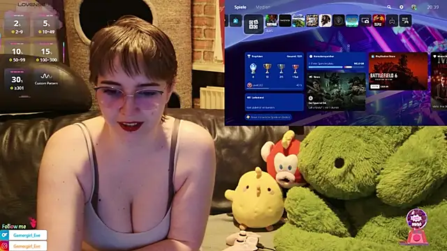 Snapshot of GamerGirl_Eve chatting on 10-09-25, 06:39 GamerGirl Eve online show from 10-09-25, 06:39