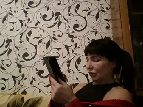 JeaneDavis online show from 02-05-25, 01:44