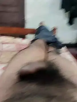 Snapshot of MalluBoyForGirls chatting on 03-14-25, 10:39 MalluBoyForGirls online show from 03-14-25, 10:39