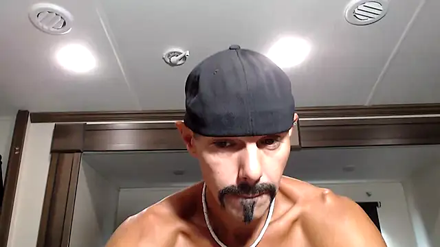 ThickD2C online show from 11-03-25, 05:25