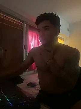 Snapshot of srmisterio09 chatting on 03-11-25, 06:19 srmisterio09 online show from 03-11-25, 06:19