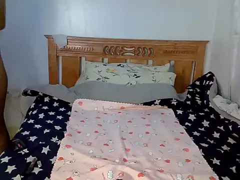 Snapshot of purplescarlet chatting on 01-05-26, 10:24 purplescarlet online show from 01-05-26, 10:24