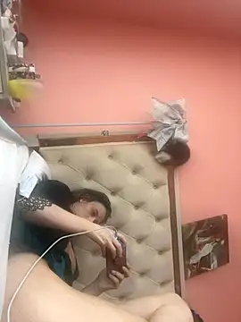 Flossy Vettie online show from 10-14-25, 01:45