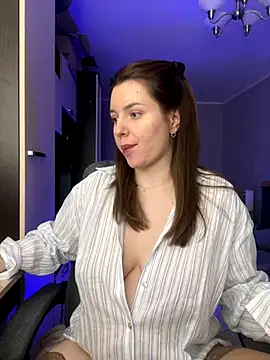 Snapshot of NastyushaaLove chatting on 10-16-25, 06:31 NastyushaaLove online show from 10-16-25, 06:31