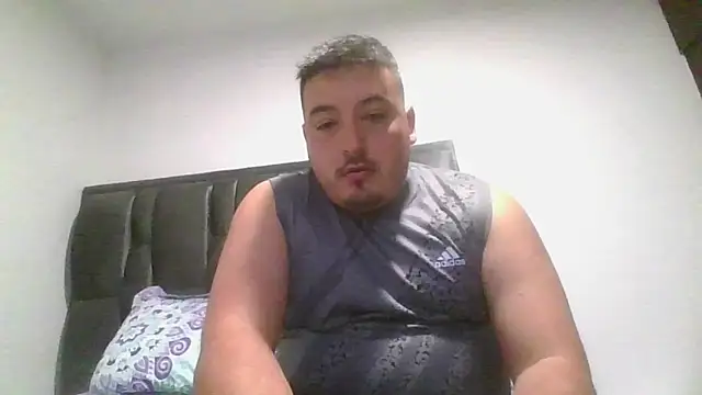 Snapshot of antonycruz chatting on 12-29-24, 04:16 antonycruz online show from 12-29-24, 04:16