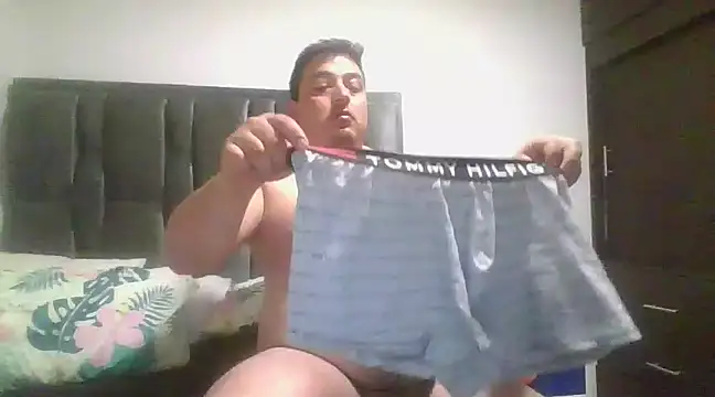 Snapshot of antonycruz chatting on 01-29-25, 03:54 antonycruz online show from 01-29-25, 03:54