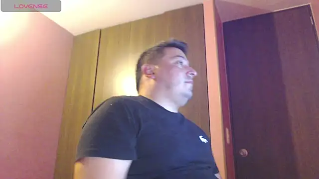 Snapshot of antonycruz chatting on 02-24-26, 02:09 antonycruz online show from 02-24-26, 02:09