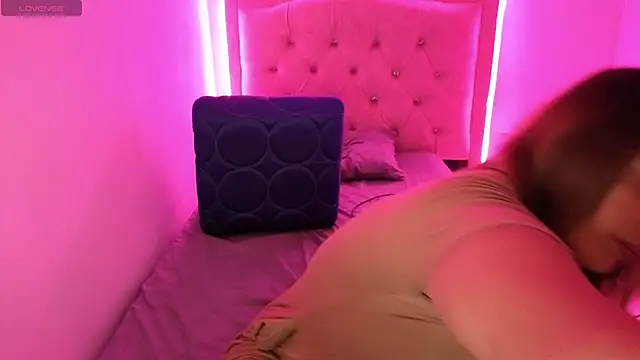 Nazlyy30 online show from 09-12-25, 04:56